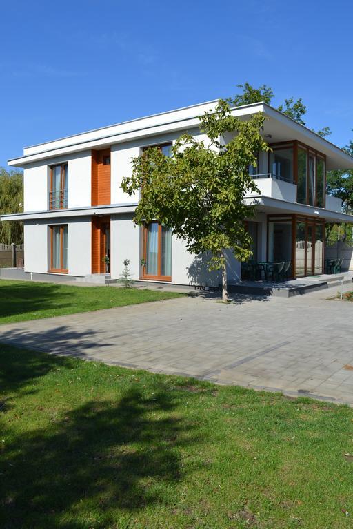 Váci Vendégház Nyíregyháza Extérieur photo