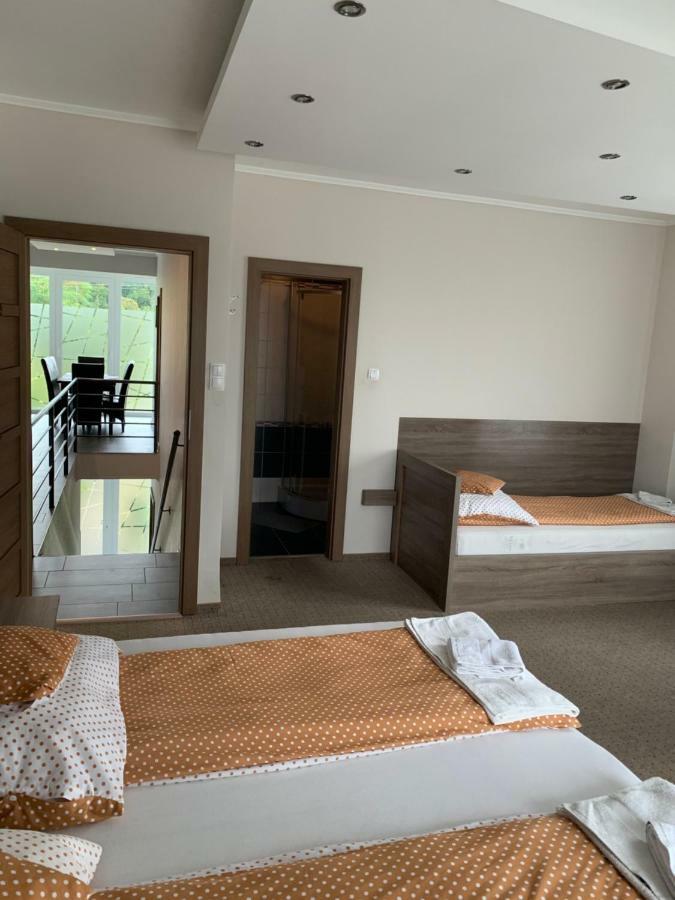 Váci Vendégház Nyíregyháza Extérieur photo