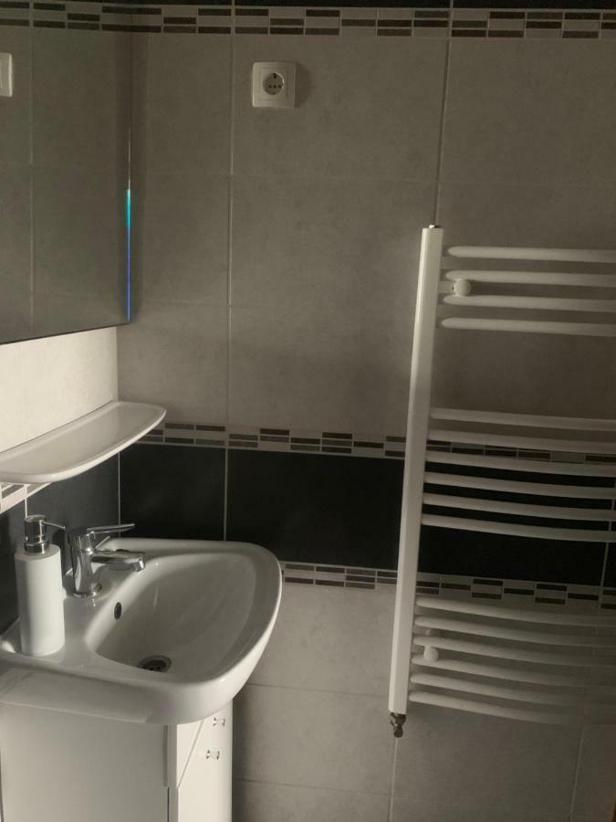 Váci Vendégház Nyíregyháza Extérieur photo