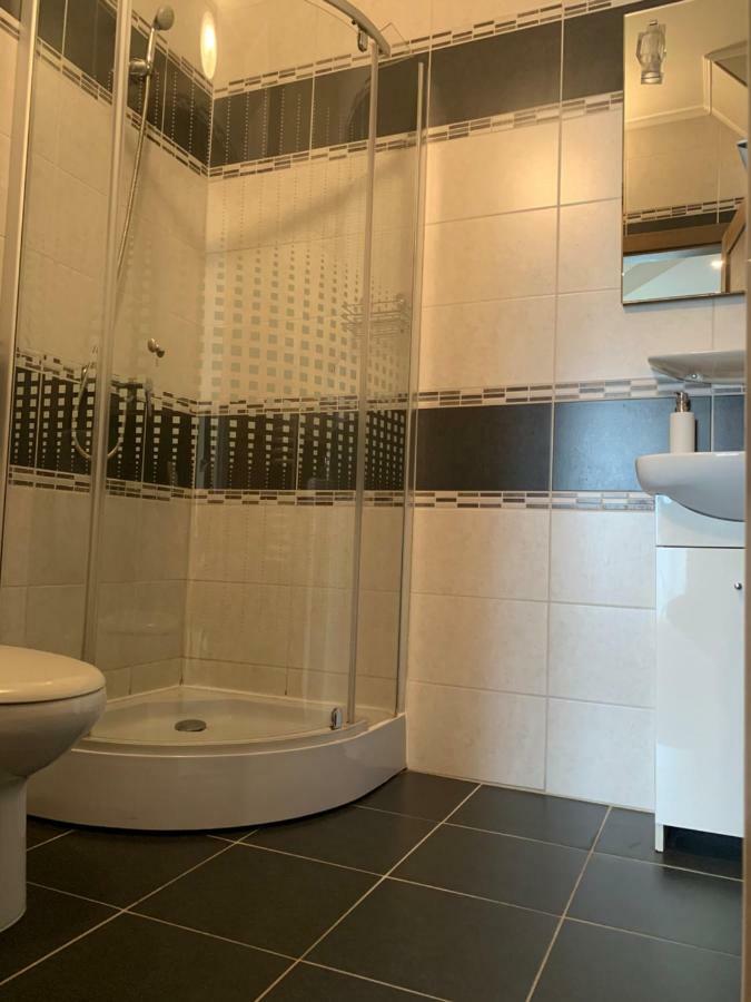 Váci Vendégház Nyíregyháza Extérieur photo