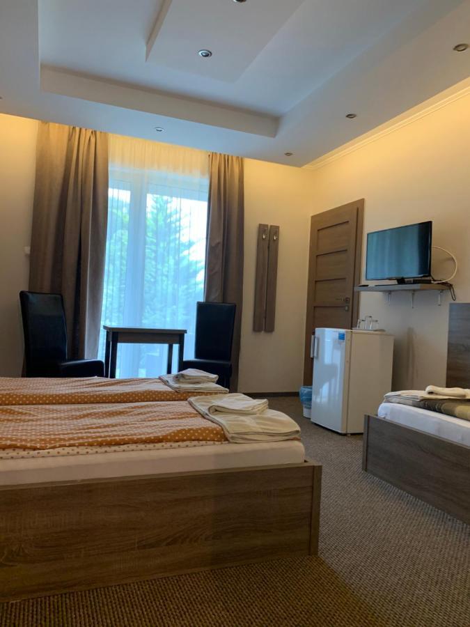 Váci Vendégház Nyíregyháza Extérieur photo